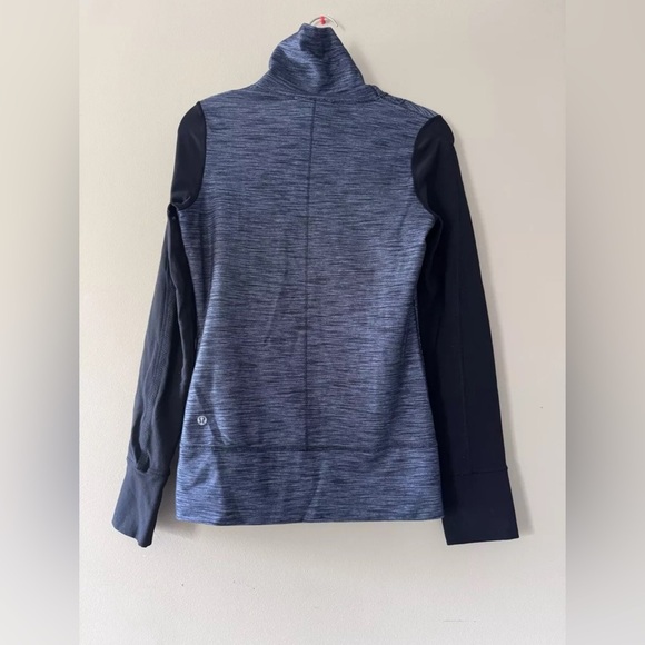Lululemon Full Zip Jacket Womens Size 6 Gray/Black Mock Neck Daily Practice EUC - Picture 2 of 6